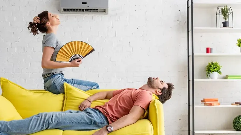 paar schwitzt klimaanlage aus